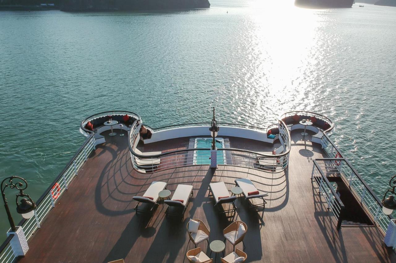 Ambassador Cruise Halong Bay Hotel ฮาลอง ภายนอก รูปภาพ