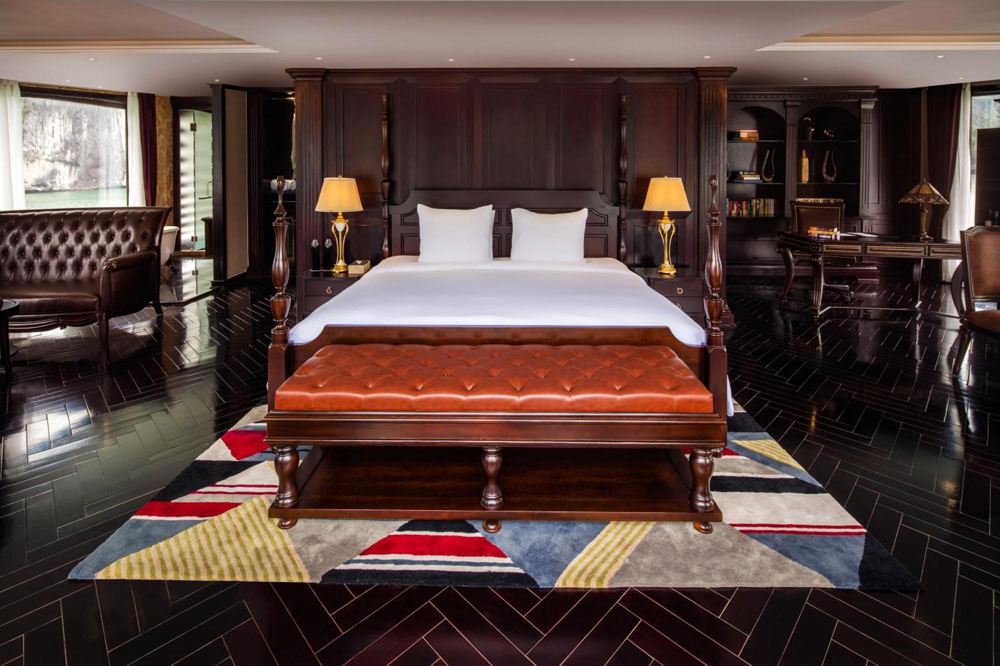 Ambassador Cruise Halong Bay Hotel ฮาลอง ภายนอก รูปภาพ