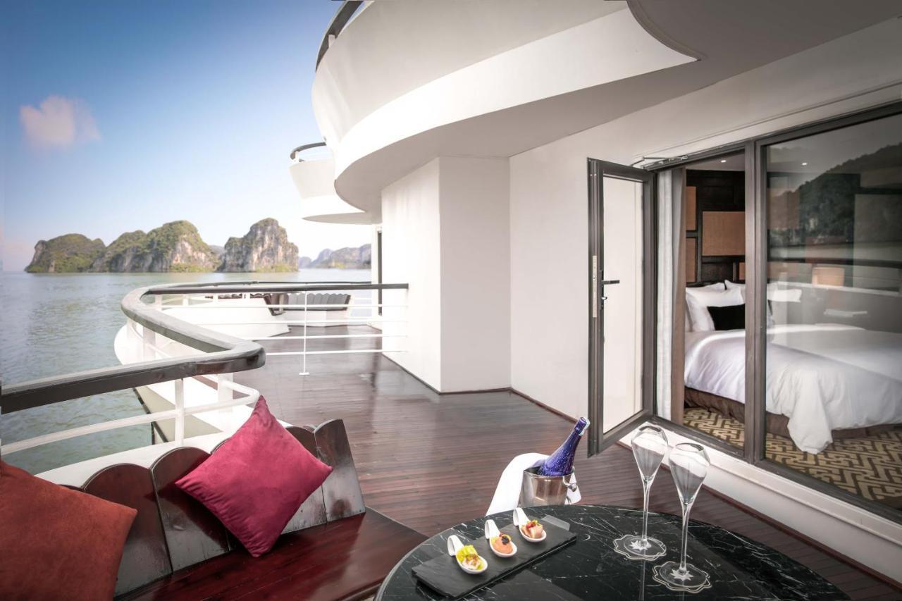 Ambassador Cruise Halong Bay Hotel ฮาลอง ภายนอก รูปภาพ