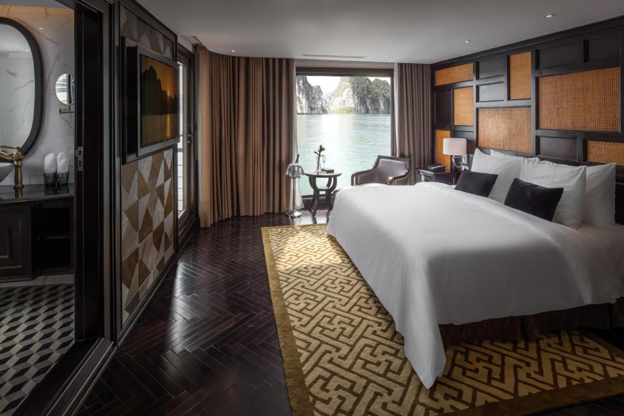 Ambassador Cruise Halong Bay Hotel ฮาลอง ภายนอก รูปภาพ